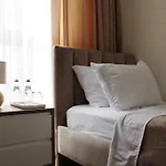 Luxury Apartment With King-Size Bed And Fast Wi-Fi