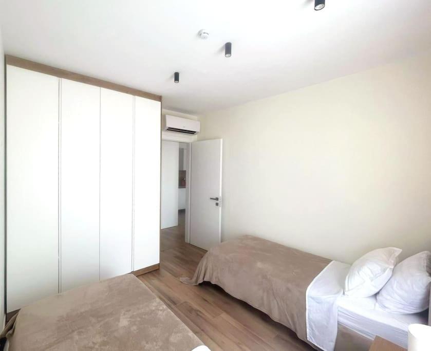 Luxury With King-size Bed And Fast Wi-fi
