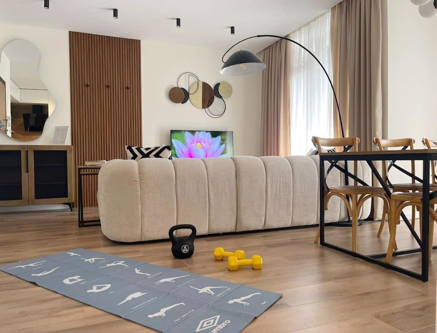 Luxury With King-size Bed And Fast Wi-fi Apartment Tirana